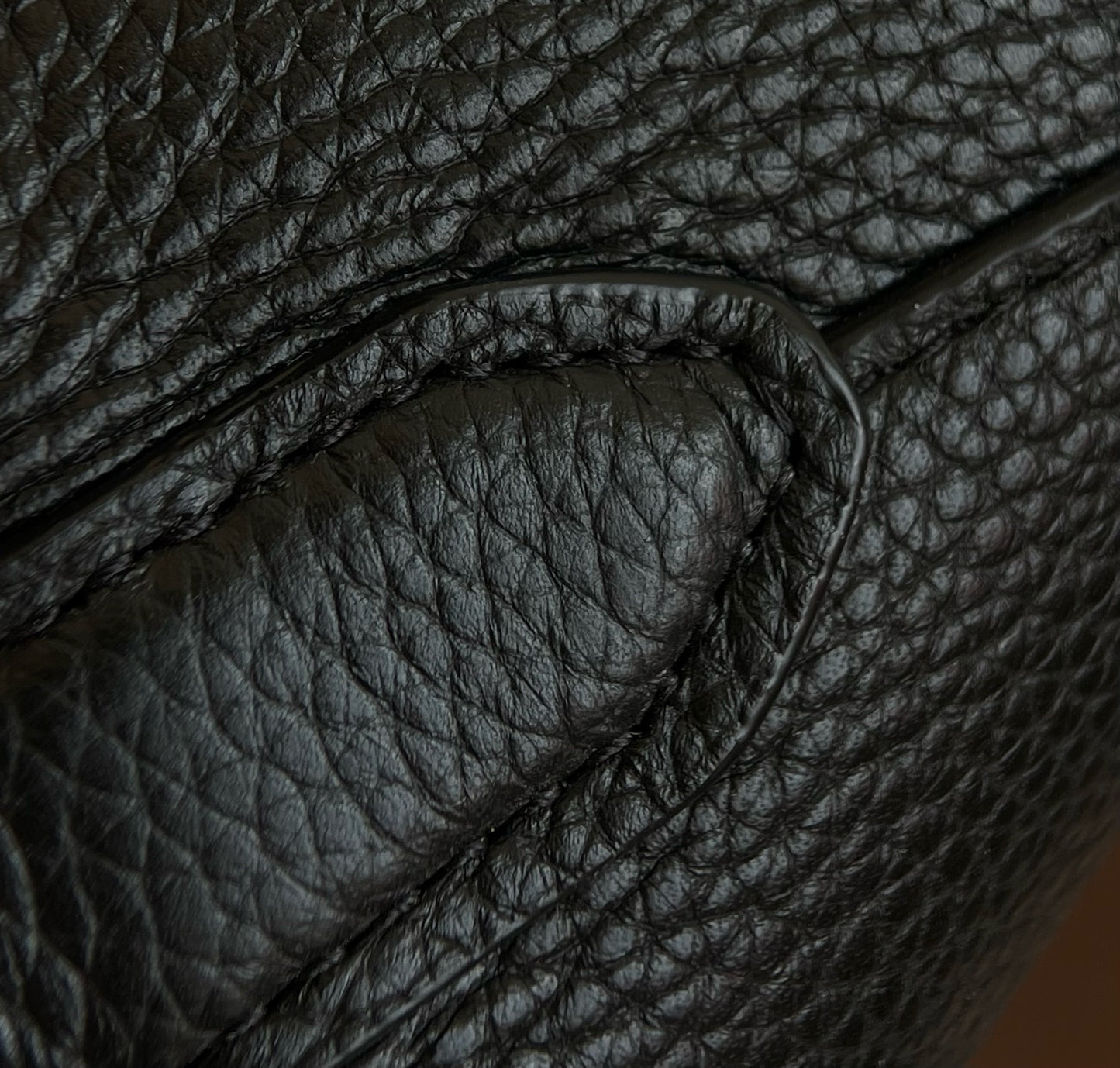 양 공장 / The Row Bucket Bag