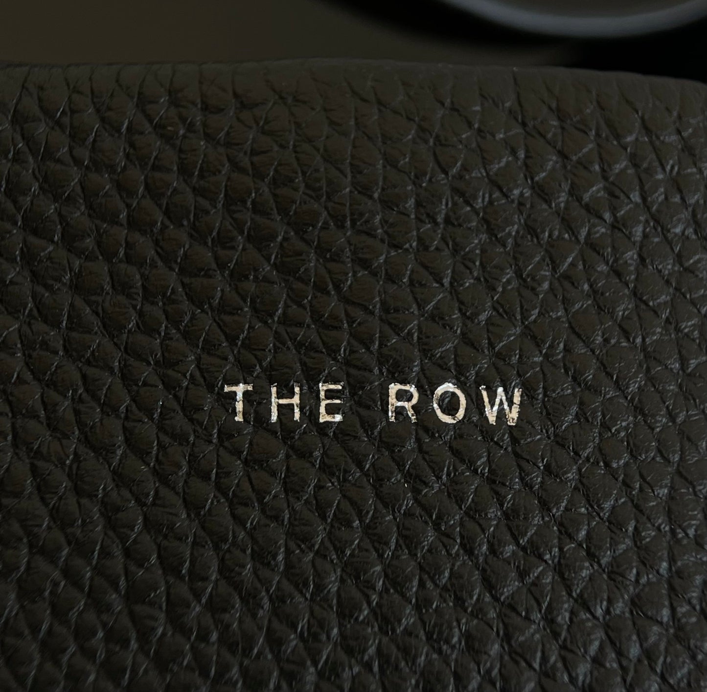 양 공장 / The Row Bucket Bag