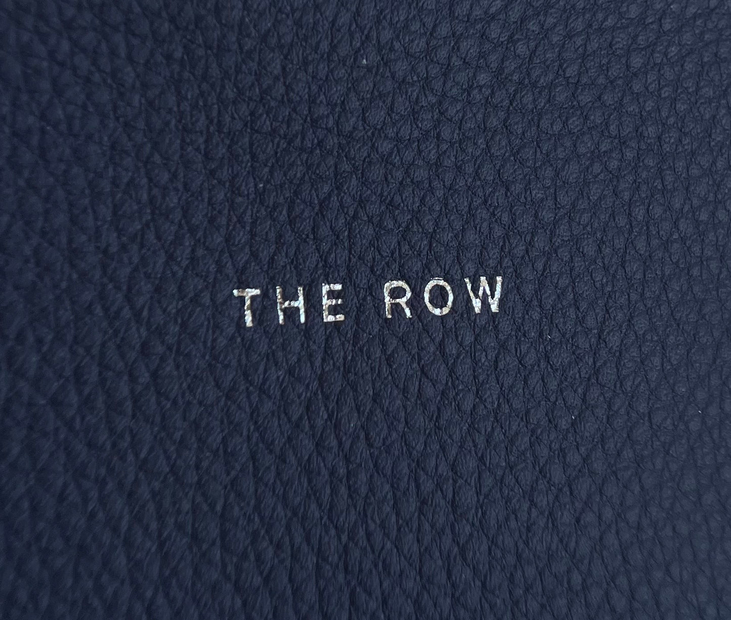 양 공장 / The Row Bucket Bag