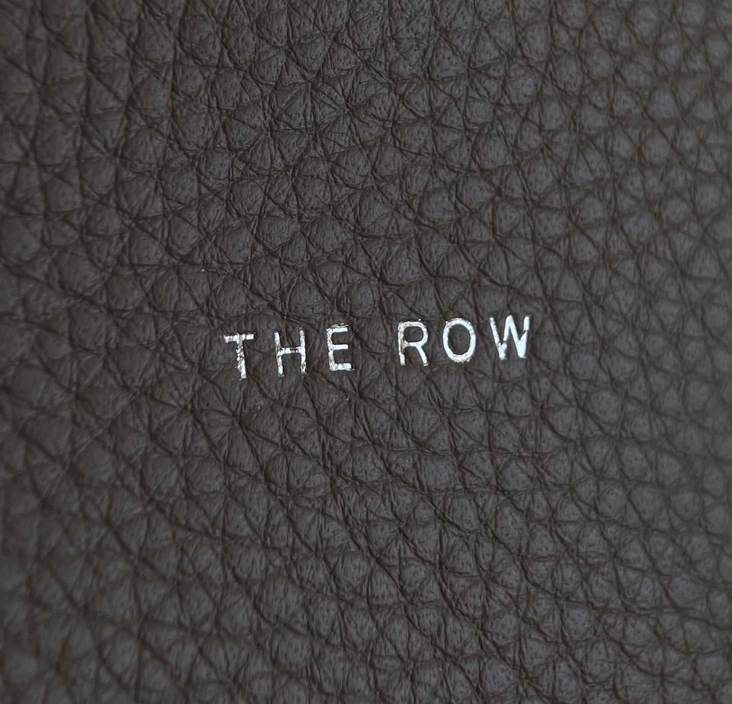 양 공장 / The Row Bucket Bag