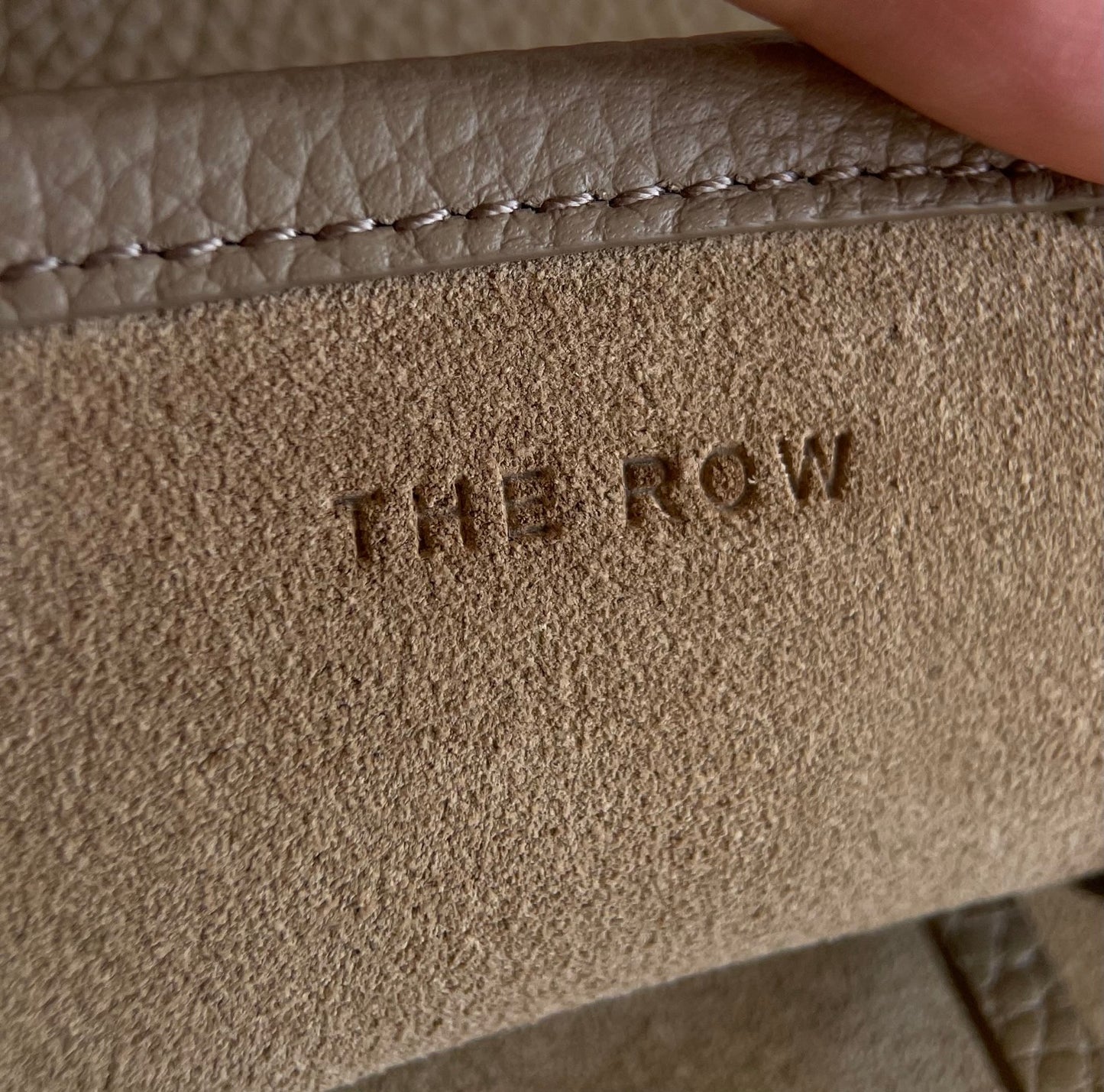 양 공장 / The Row Bucket Bag