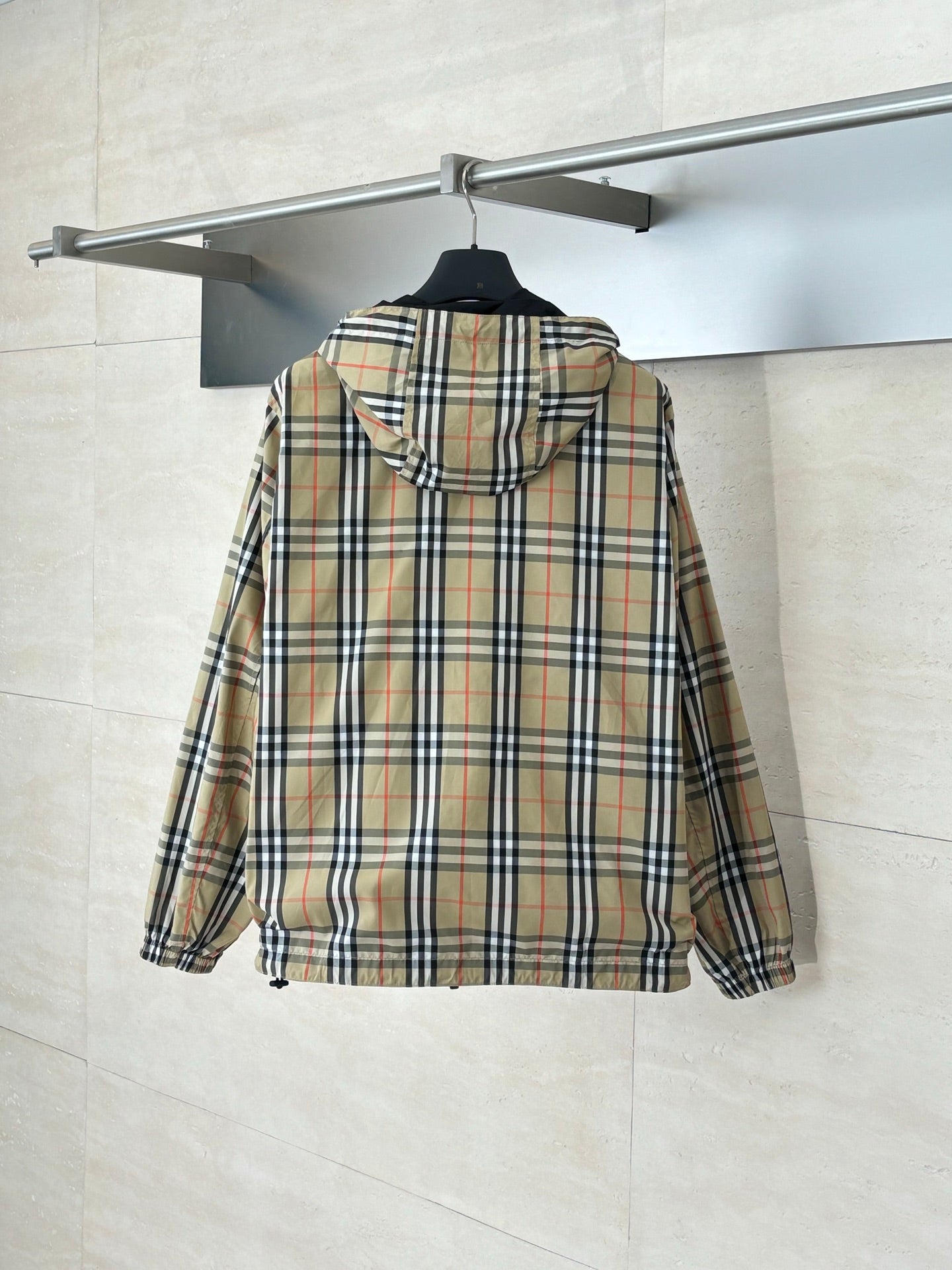 Chain2 / Burberry Men's Reversible Jacket