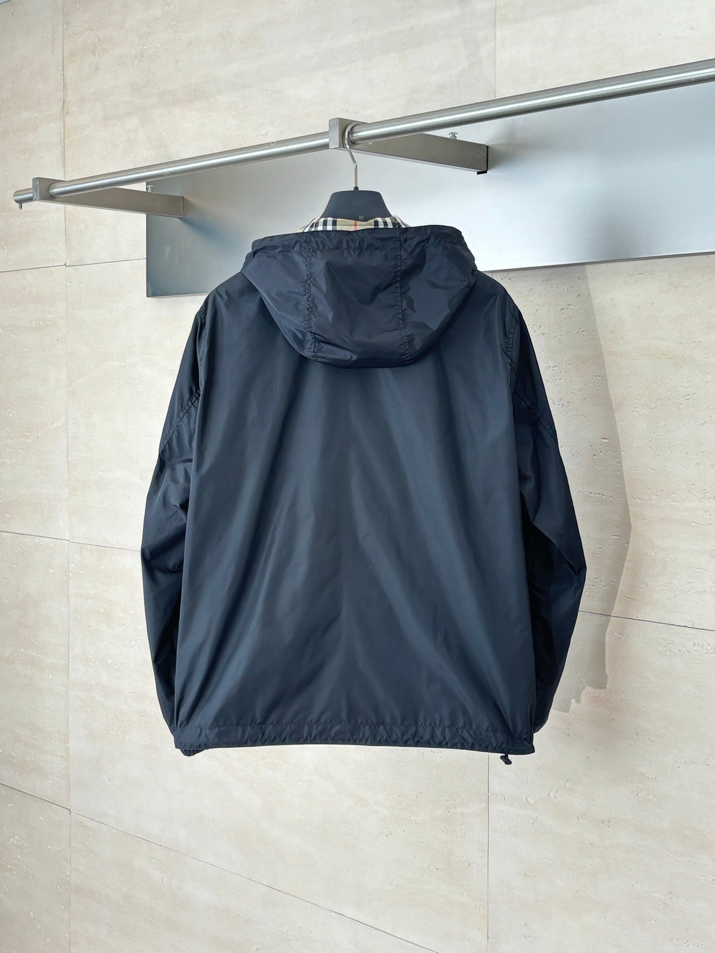 Chain2 / Burberry Men's Reversible Jacket