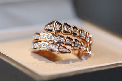 보스 악세사리 / BVLGARI  뱀 모양 반지
