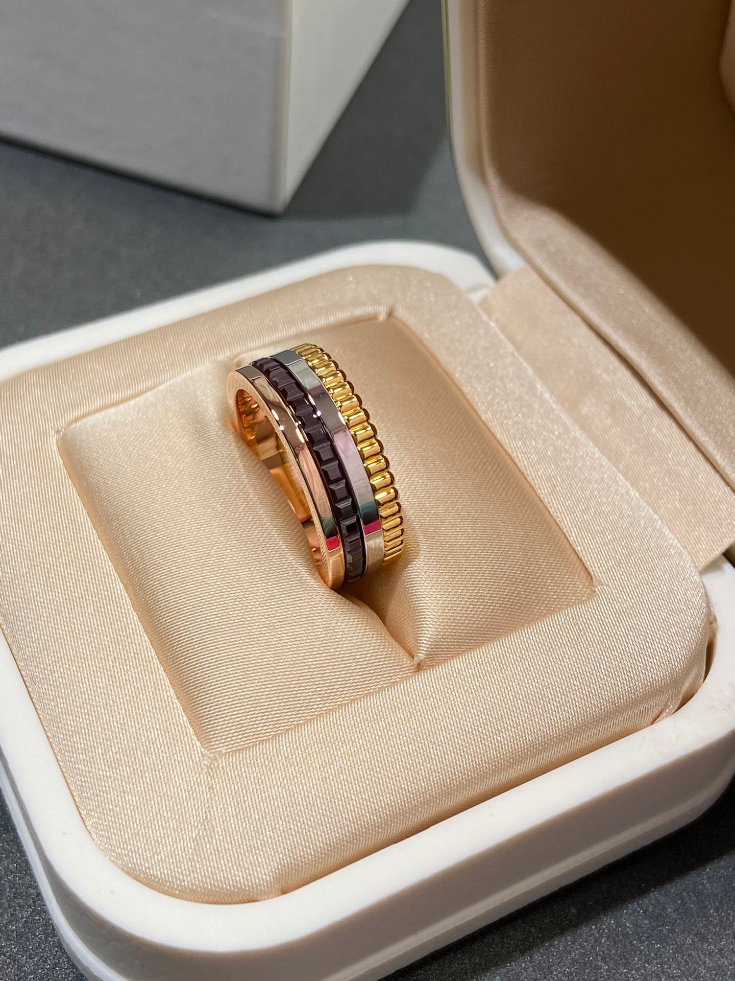 Boss Accessory / BOUCHERON Ring