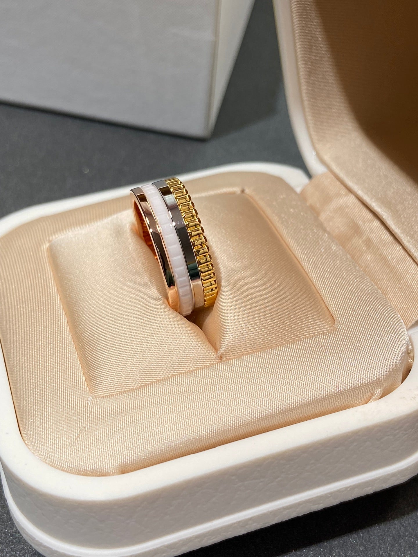 Boss Accessory / BOUCHERON Ring
