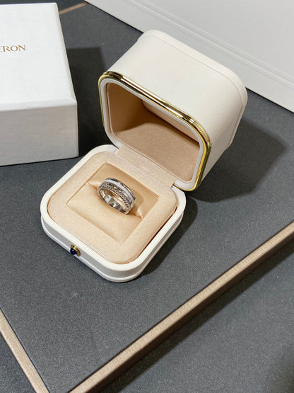 Boss Accessory / BOUCHERON Ring