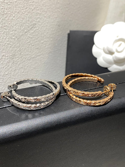 Boss accessories / Chanel women's earrings