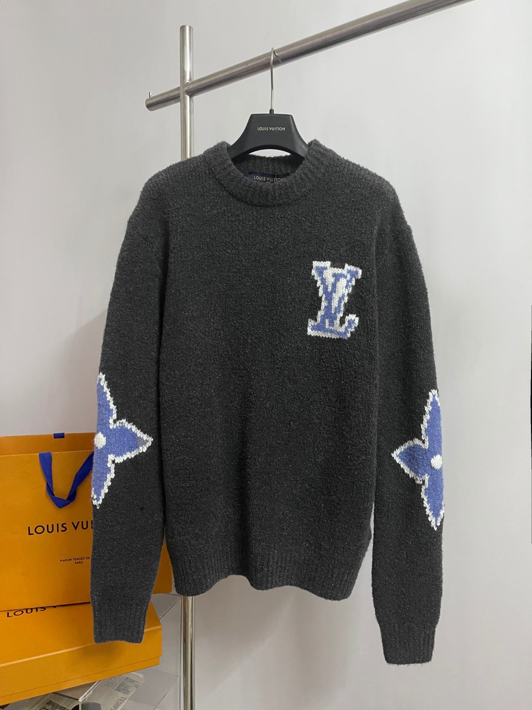 BVG / 루이비통 남성 니트