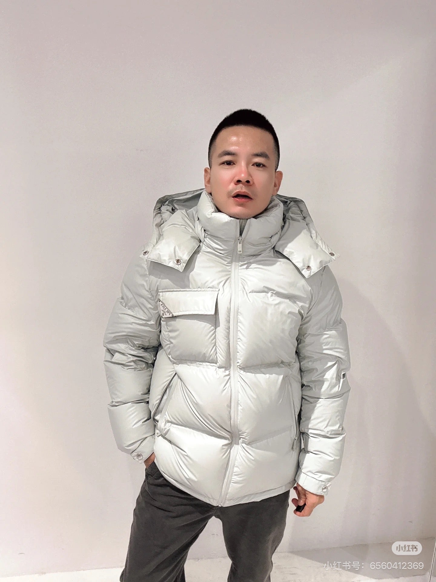 BVG / 프라다 남성 여성 패딩