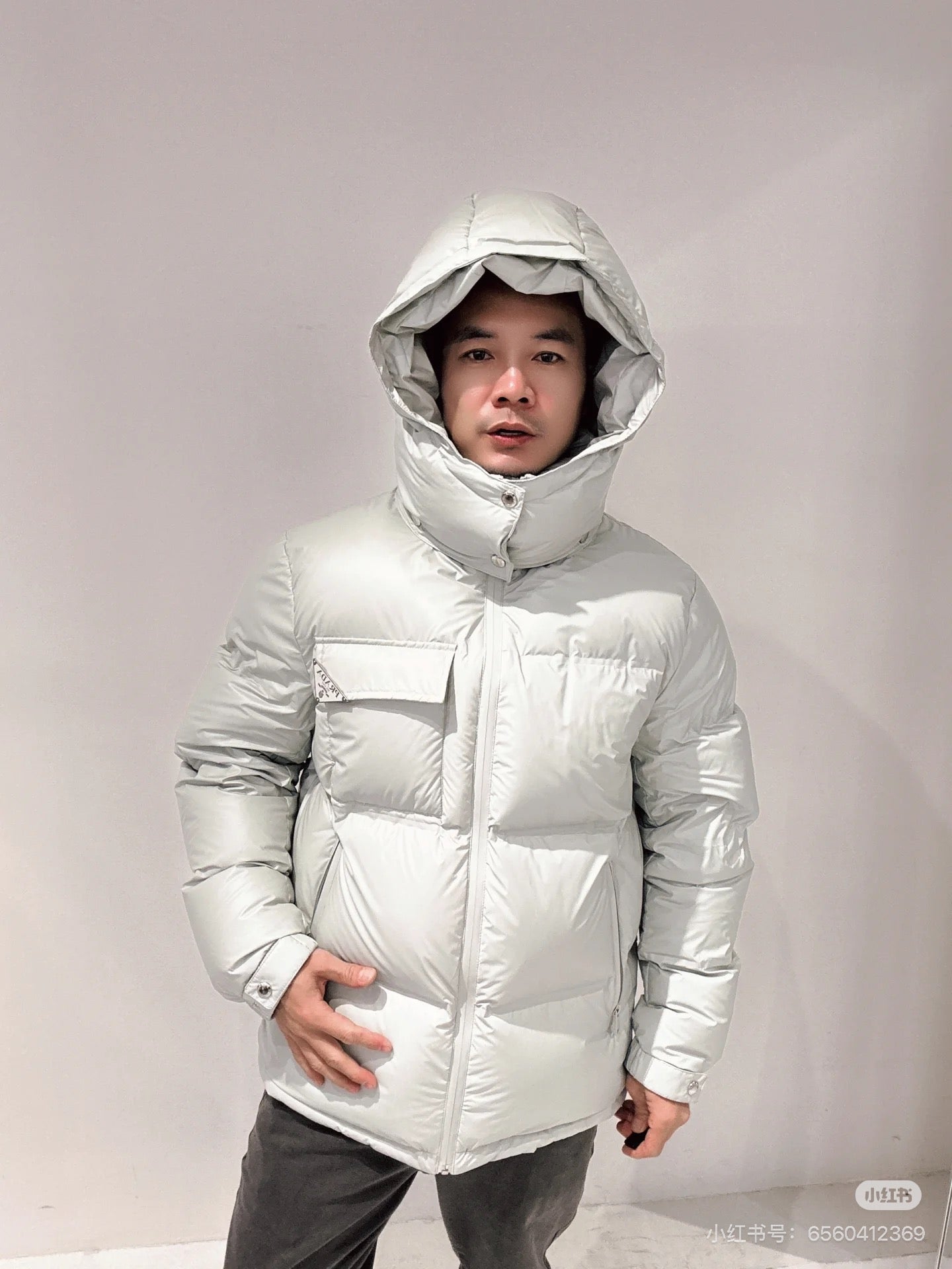BVG / 프라다 남성 여성 패딩