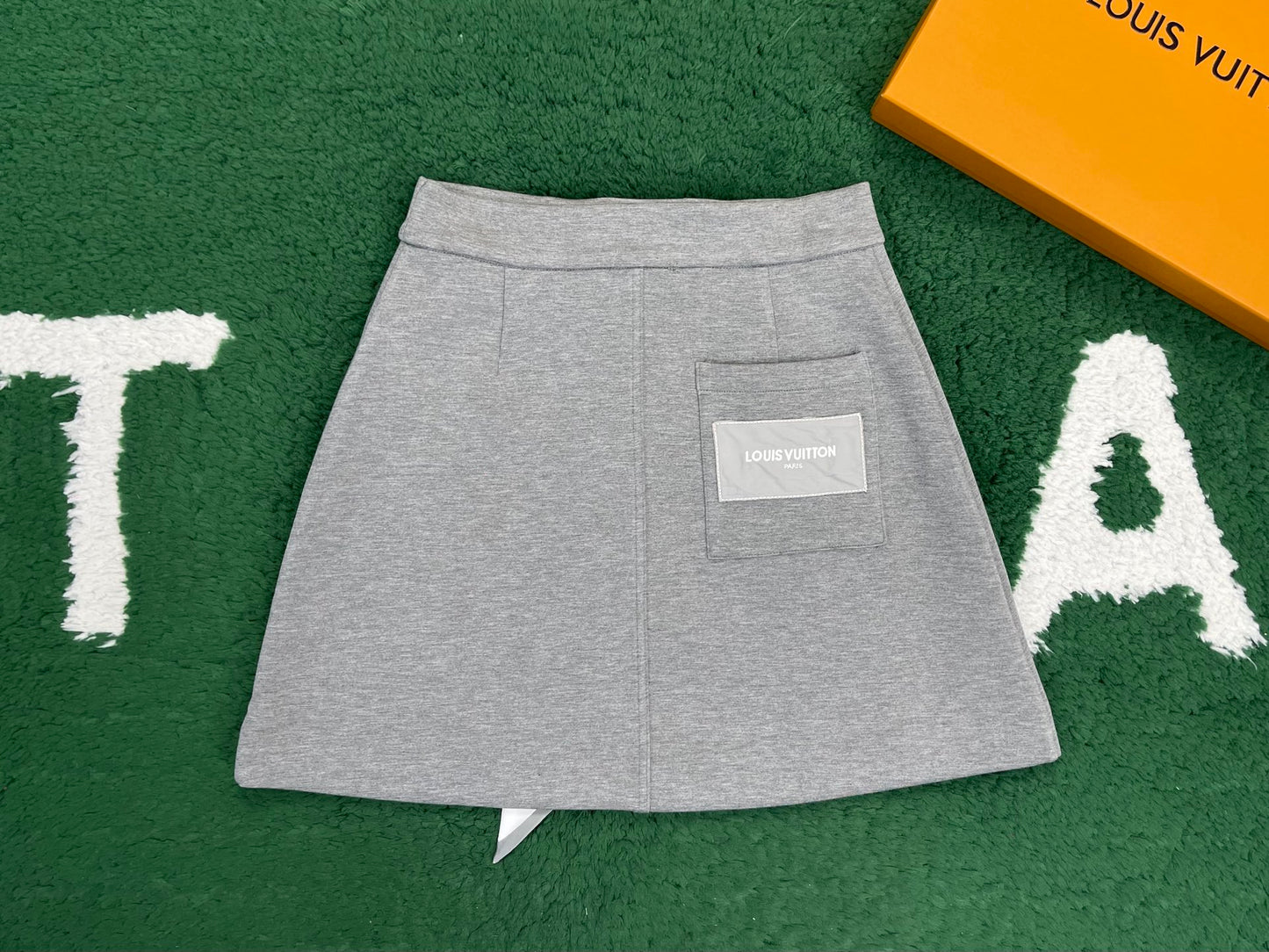 R공장 / 루이비통 여성 미니 스커트