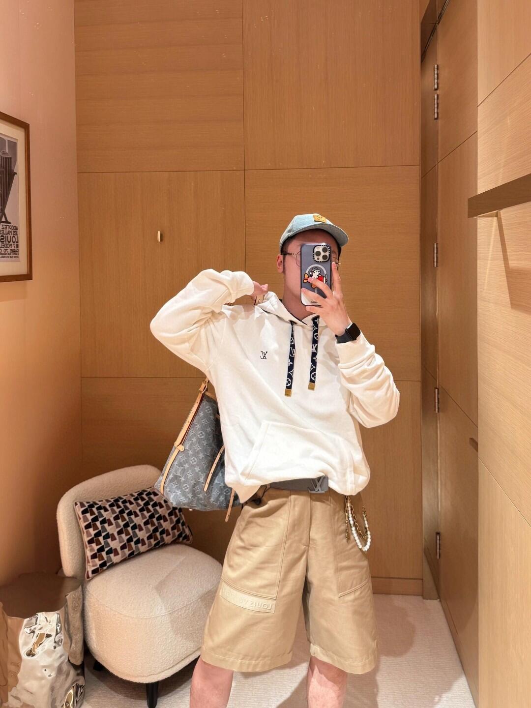 R공장 / 루이비통 남성 후드티