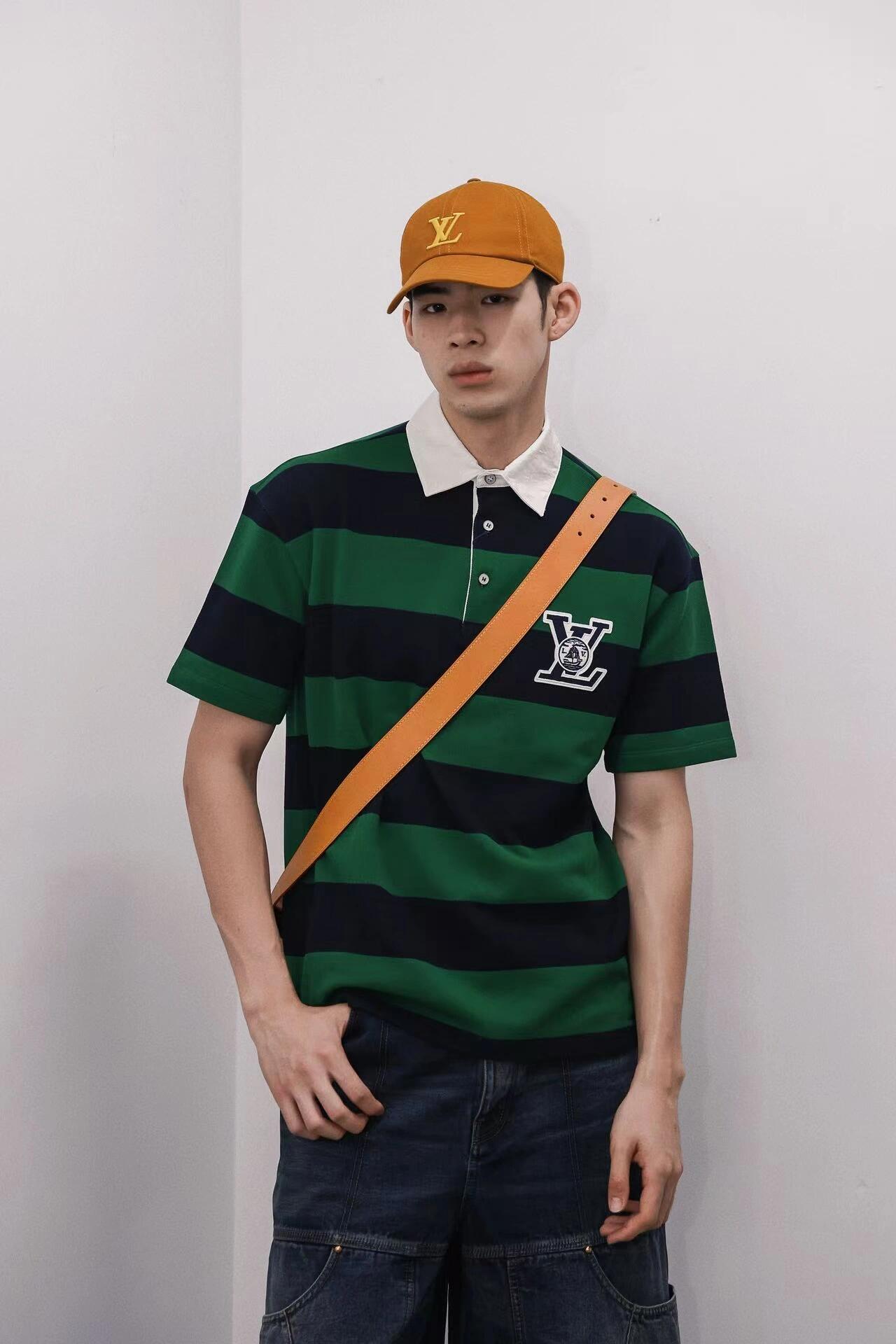 R공장 / 루이비통 남성 여성 반팔 티셔츠