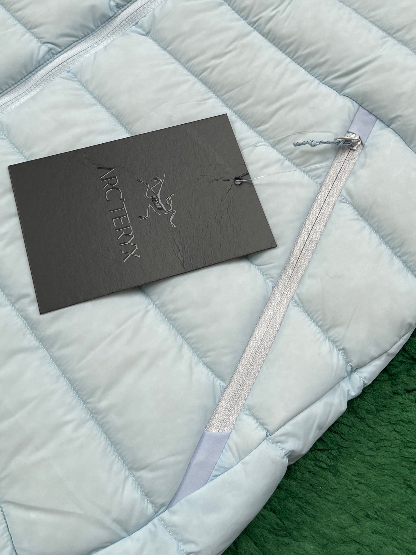 R공장 / 아크테릭스 남성 가벼운 방풍 보온 후드 패딩