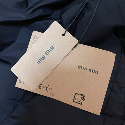 BVG / 미우미우 남성 여성 패딩