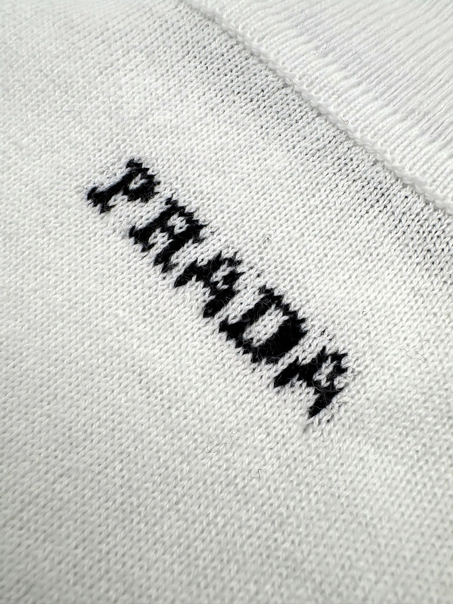 ZZLL / 프라다 니트 스웨터