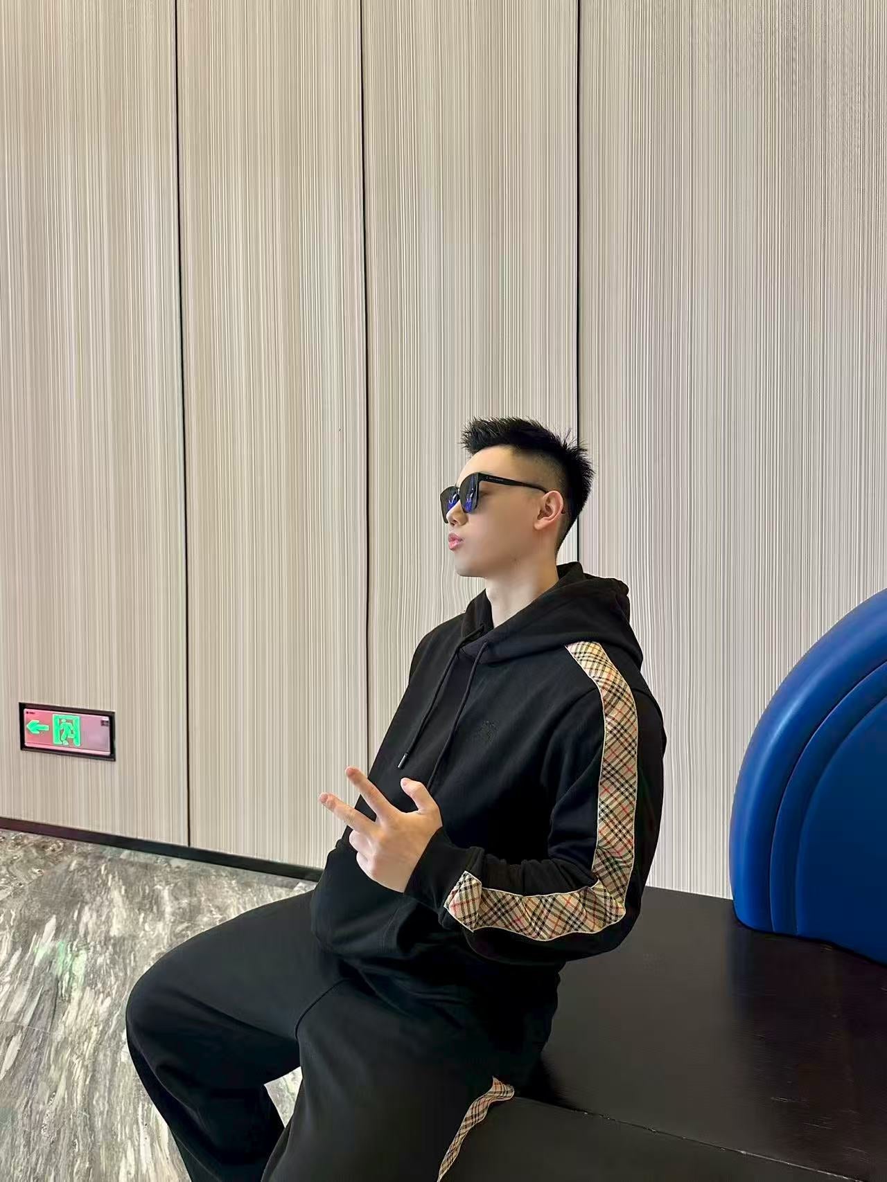 GTR / 버버리 후드티
