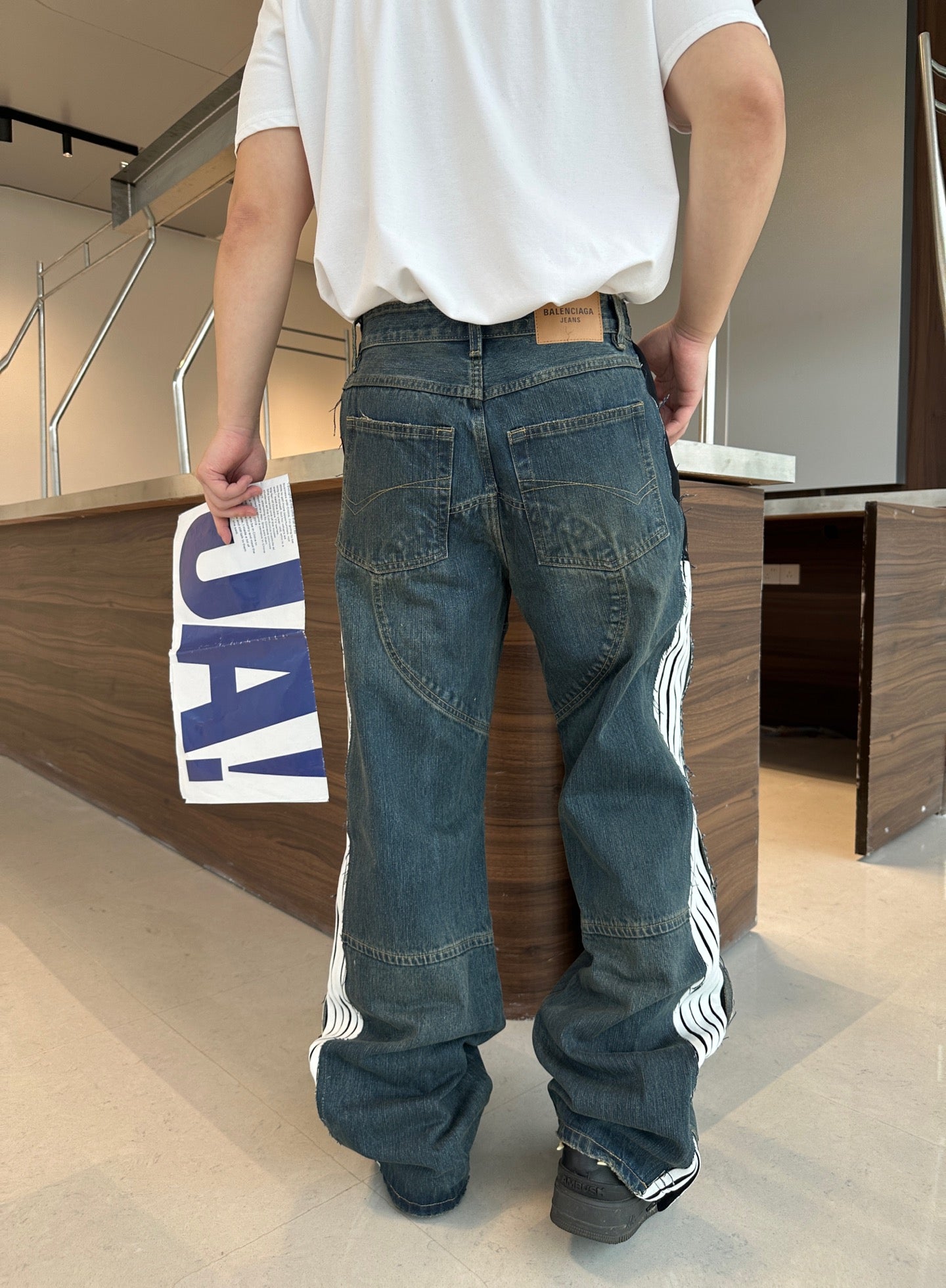 ZZLL / 발렌시아가 데님 팬츠