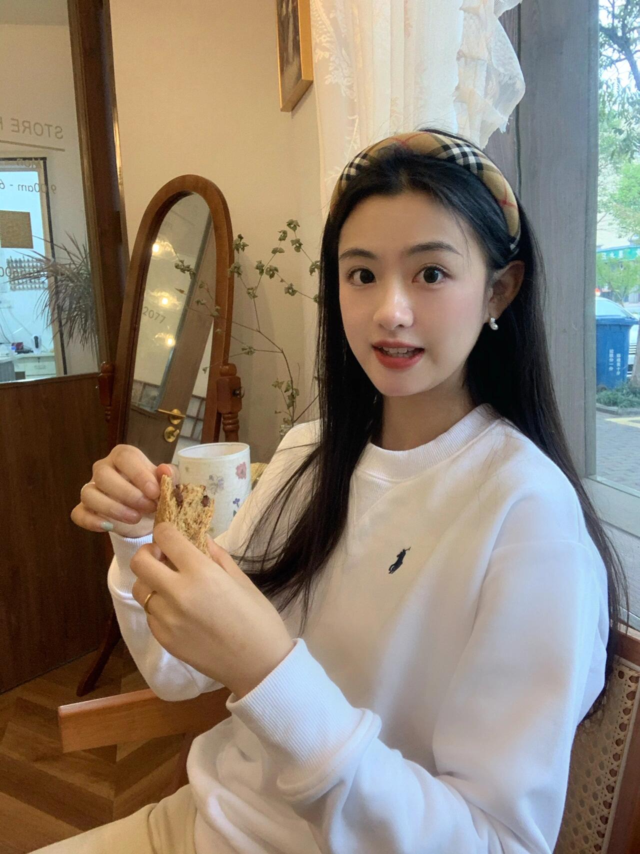 ZZLL / 폴로 후드티