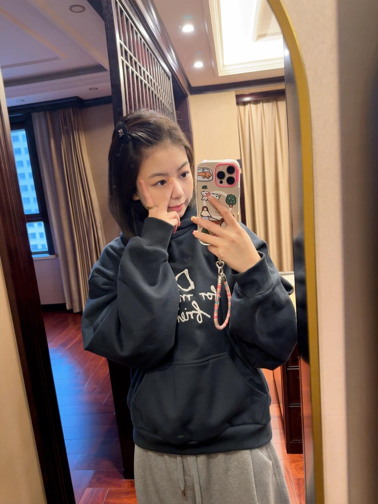 ZZLL / 디올 후드티