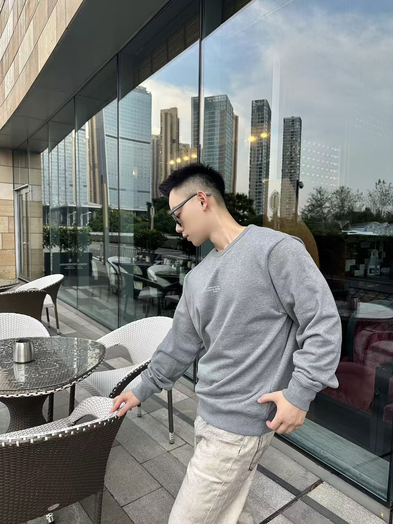 ZZLL / 디올 후드티