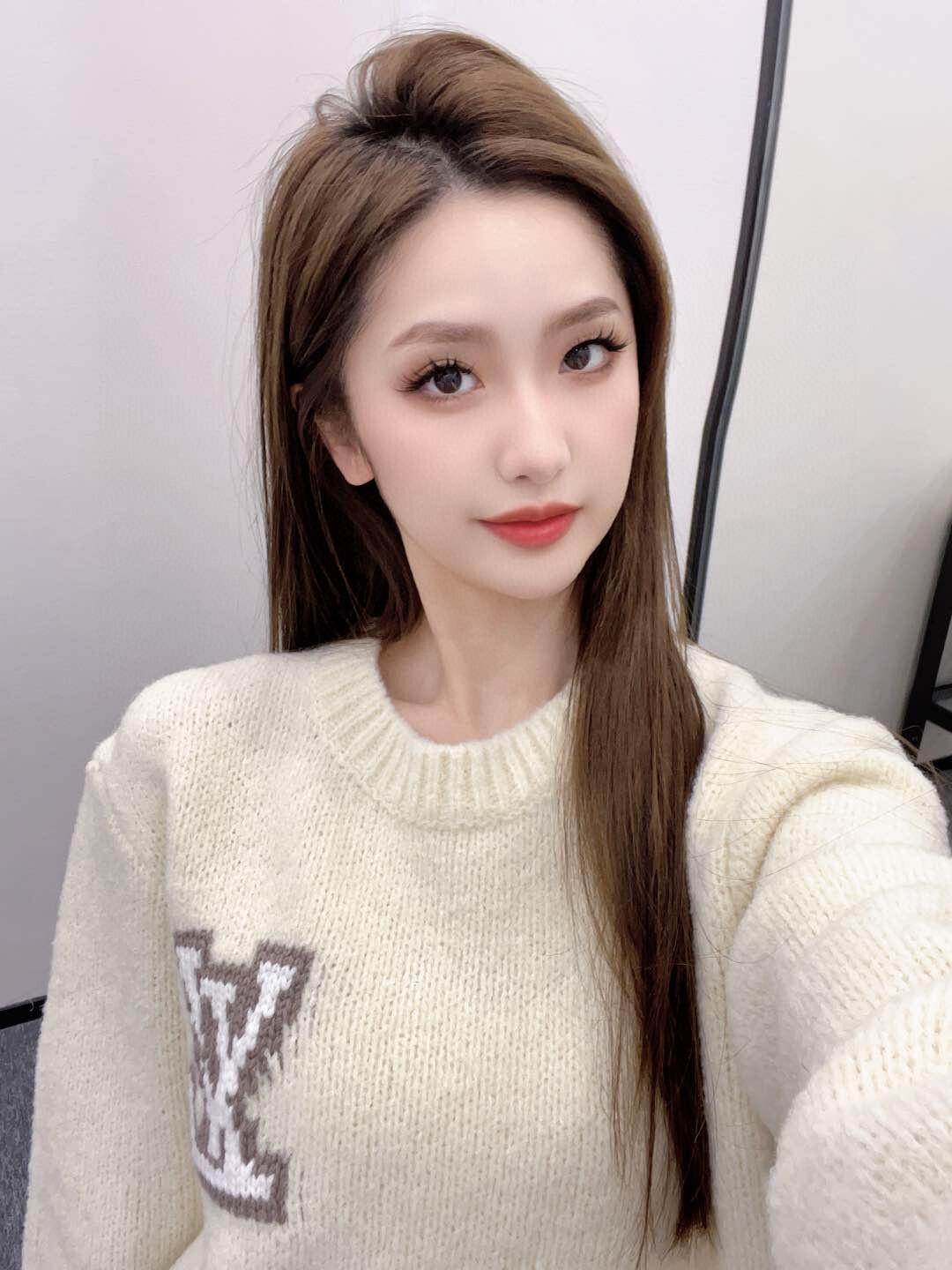 ZZLL / 루이비통 니트 스웨터
