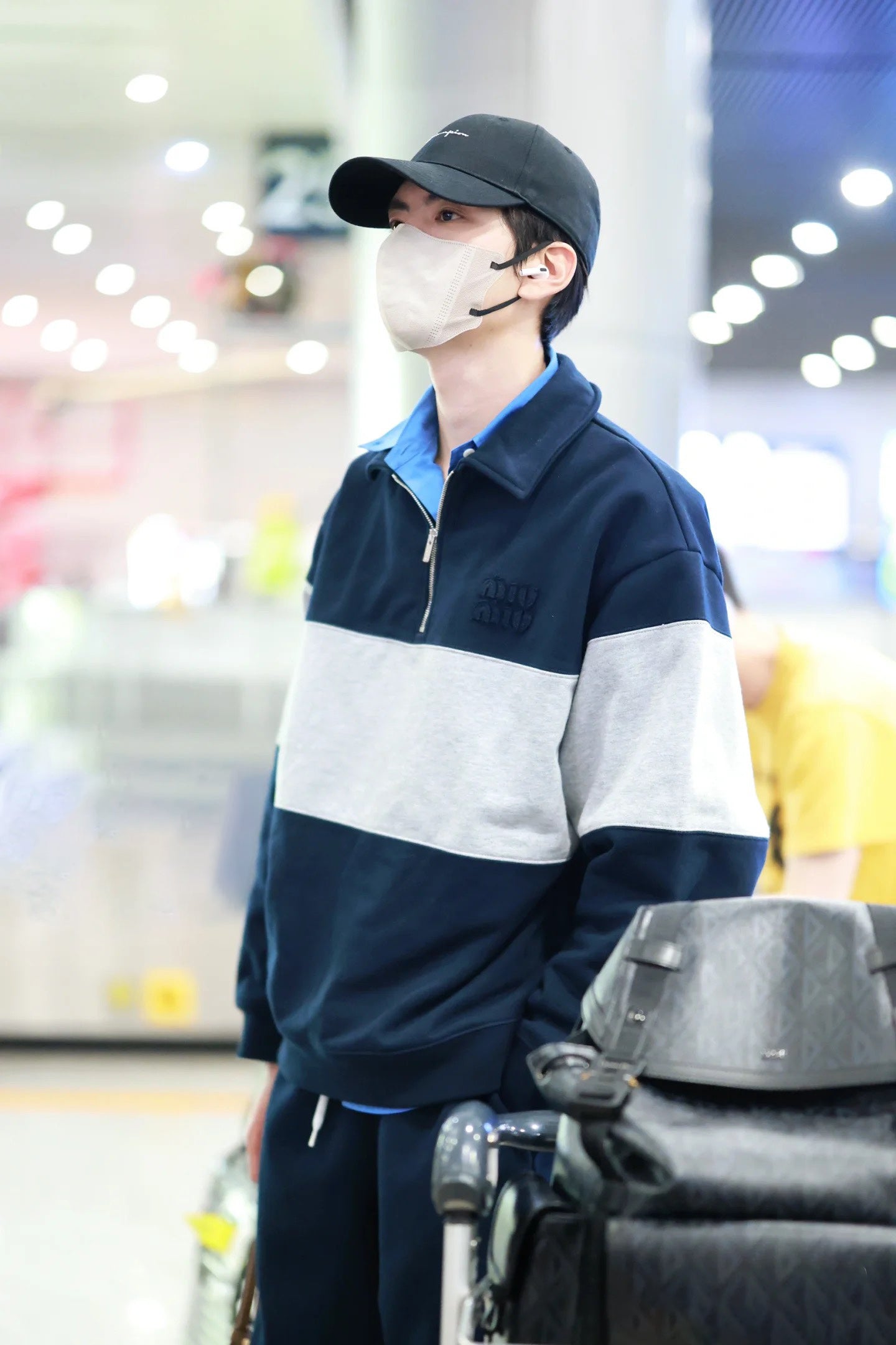 ZZLL / 미우미우 스포츠 셔츠