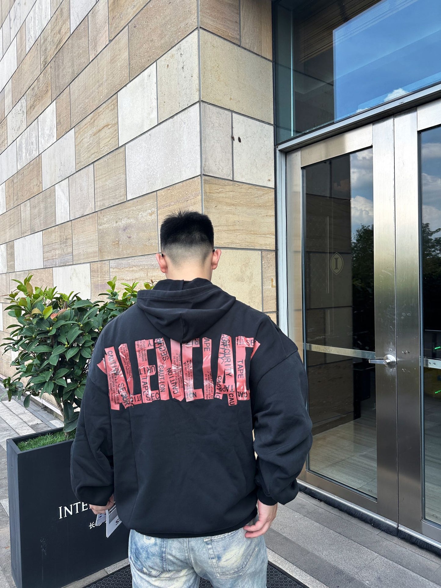 ZZLL / 발렌시아가 후드티