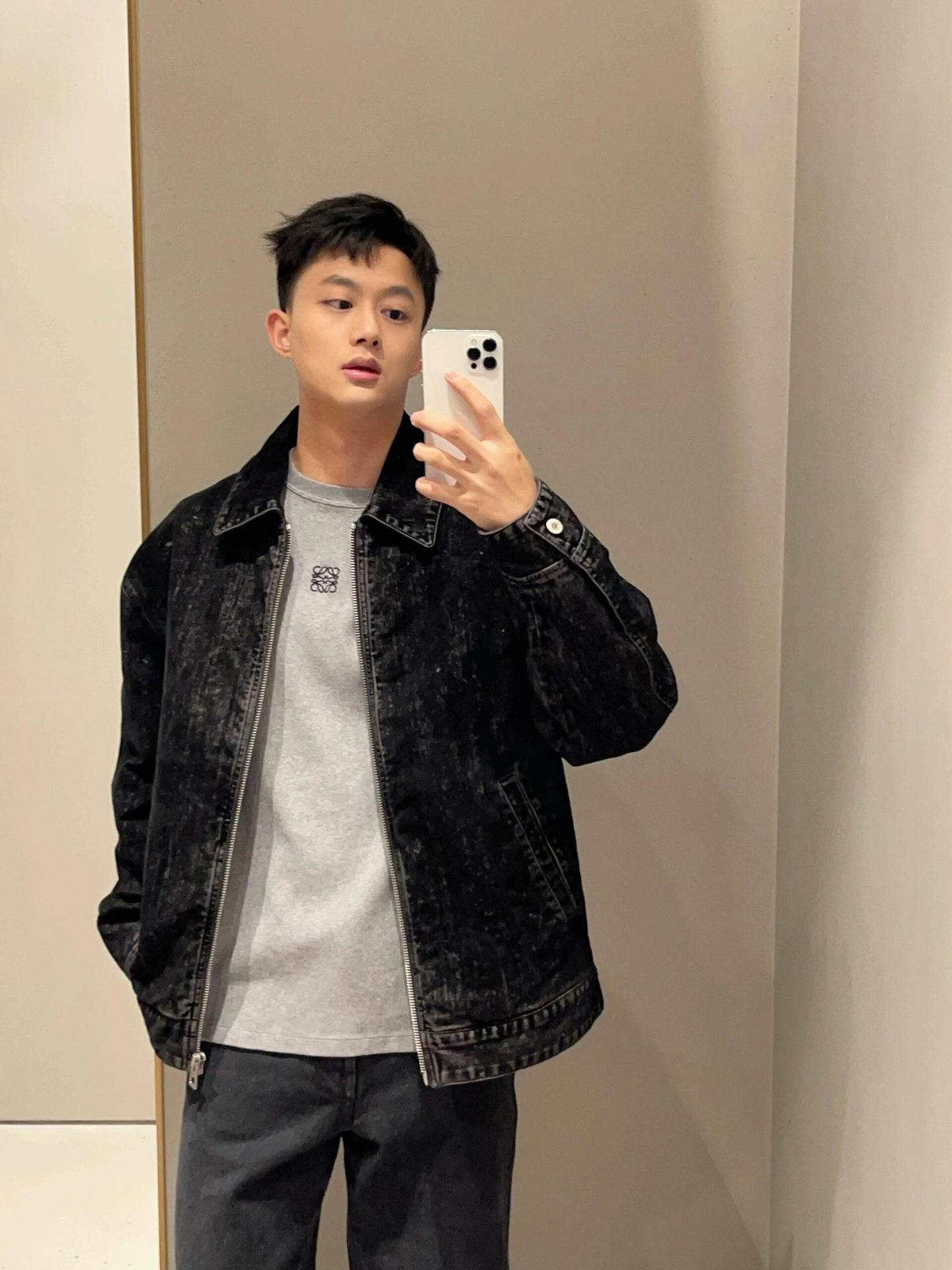 ZZLL / 로에베 긴팔티