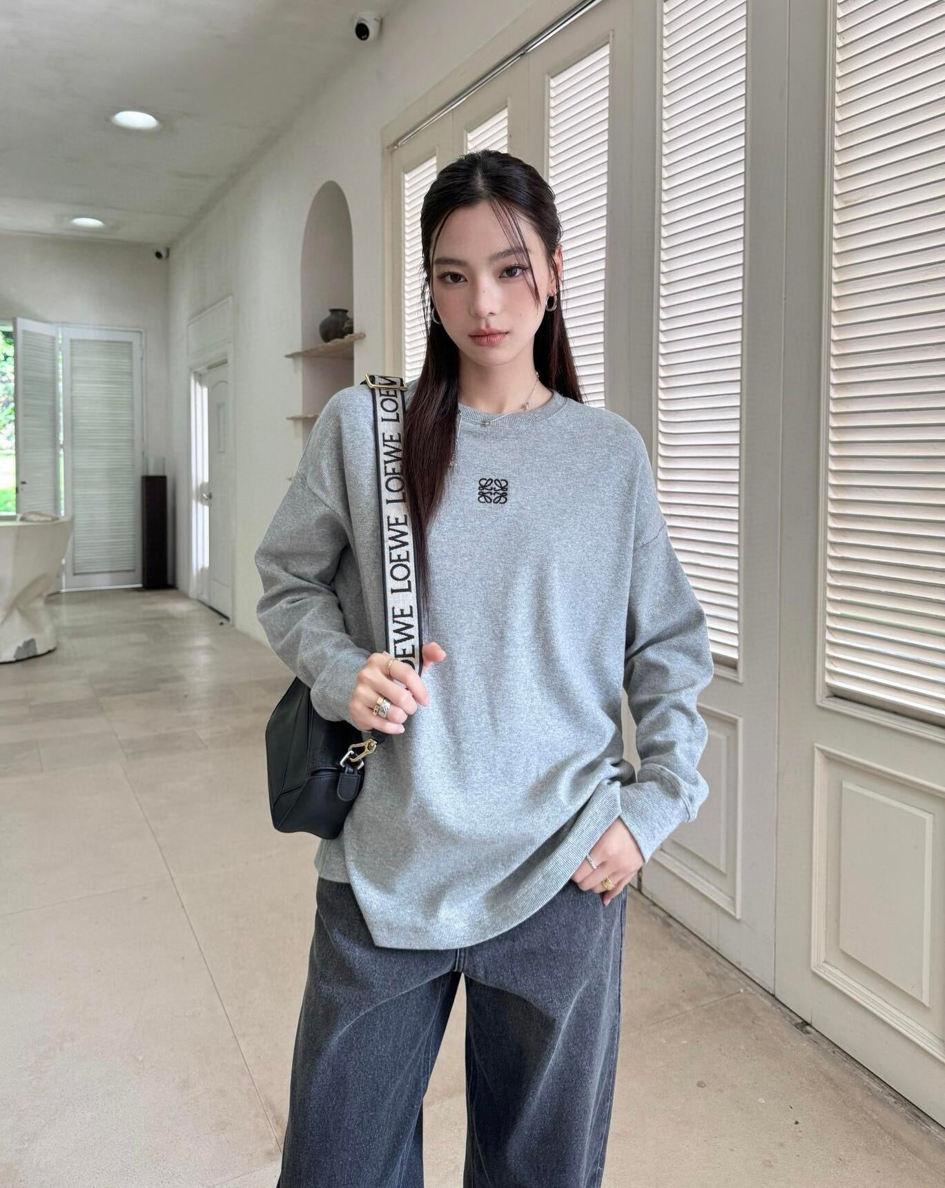 ZZLL / 로에베 긴팔티