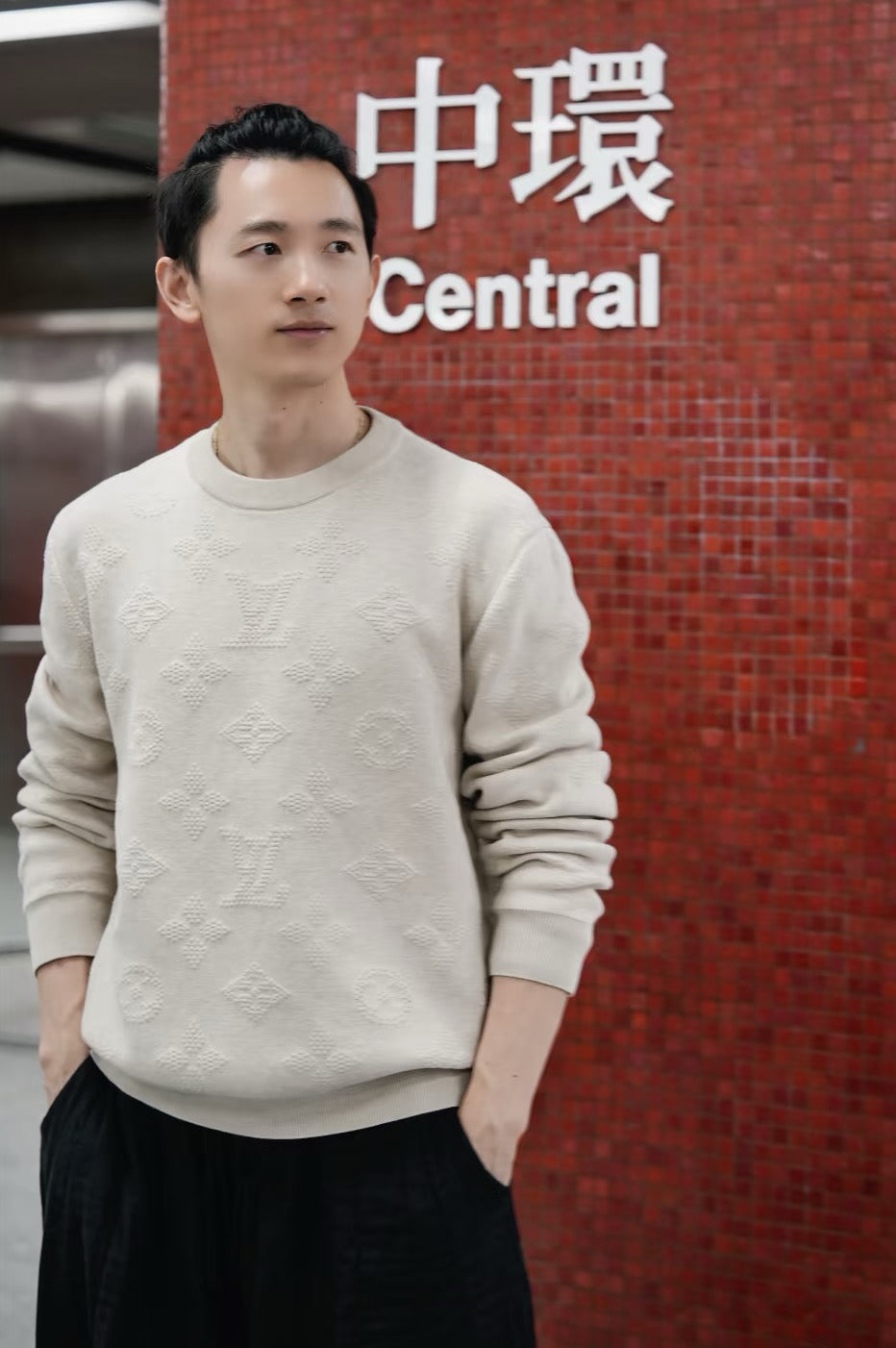 ZZLL / 루이비통 니트 스웨터