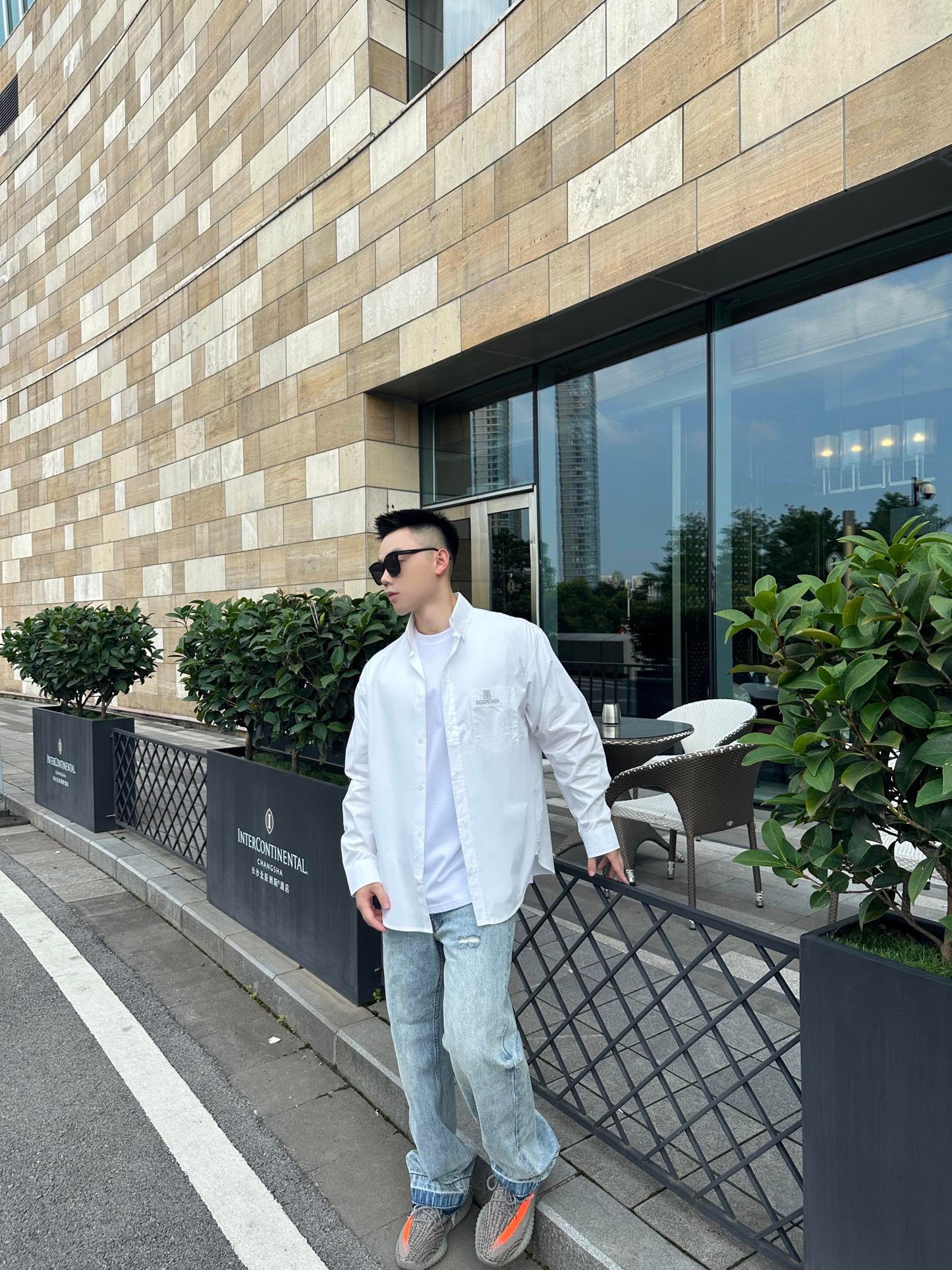 ZZLL / 발렌시아가 셔츠
