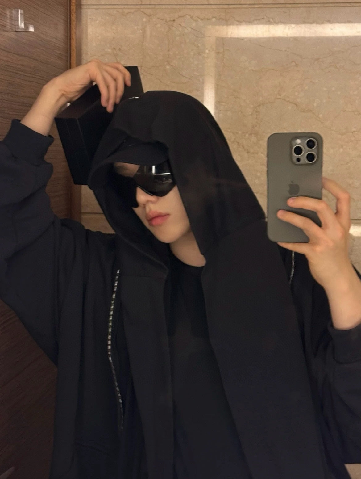 GTR / 발렌시아가 후드티셔츠
