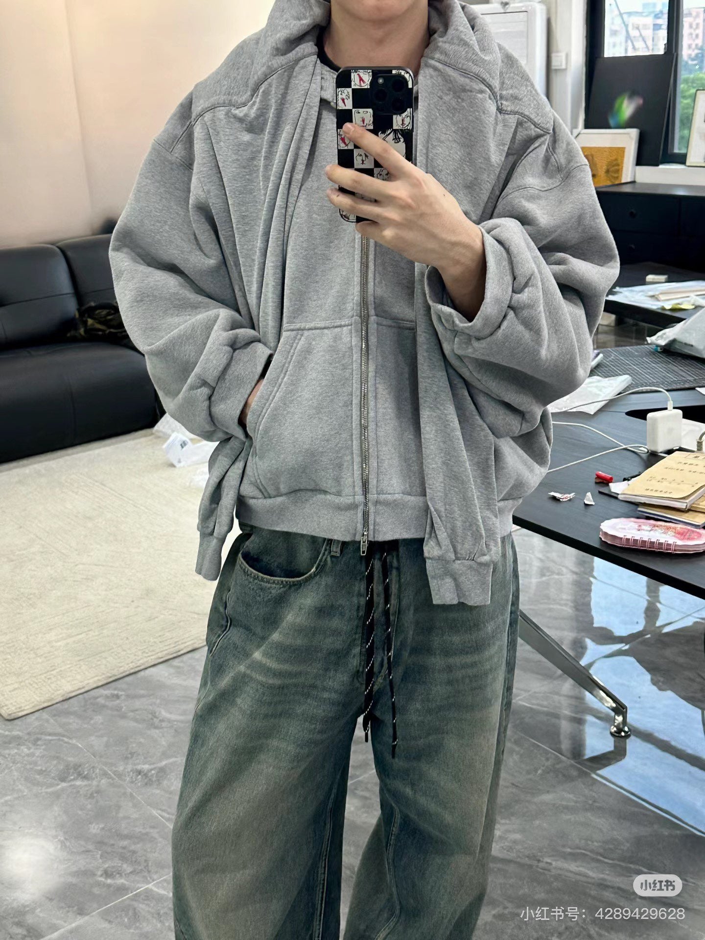GTR / 발렌시아가 후드티셔츠
