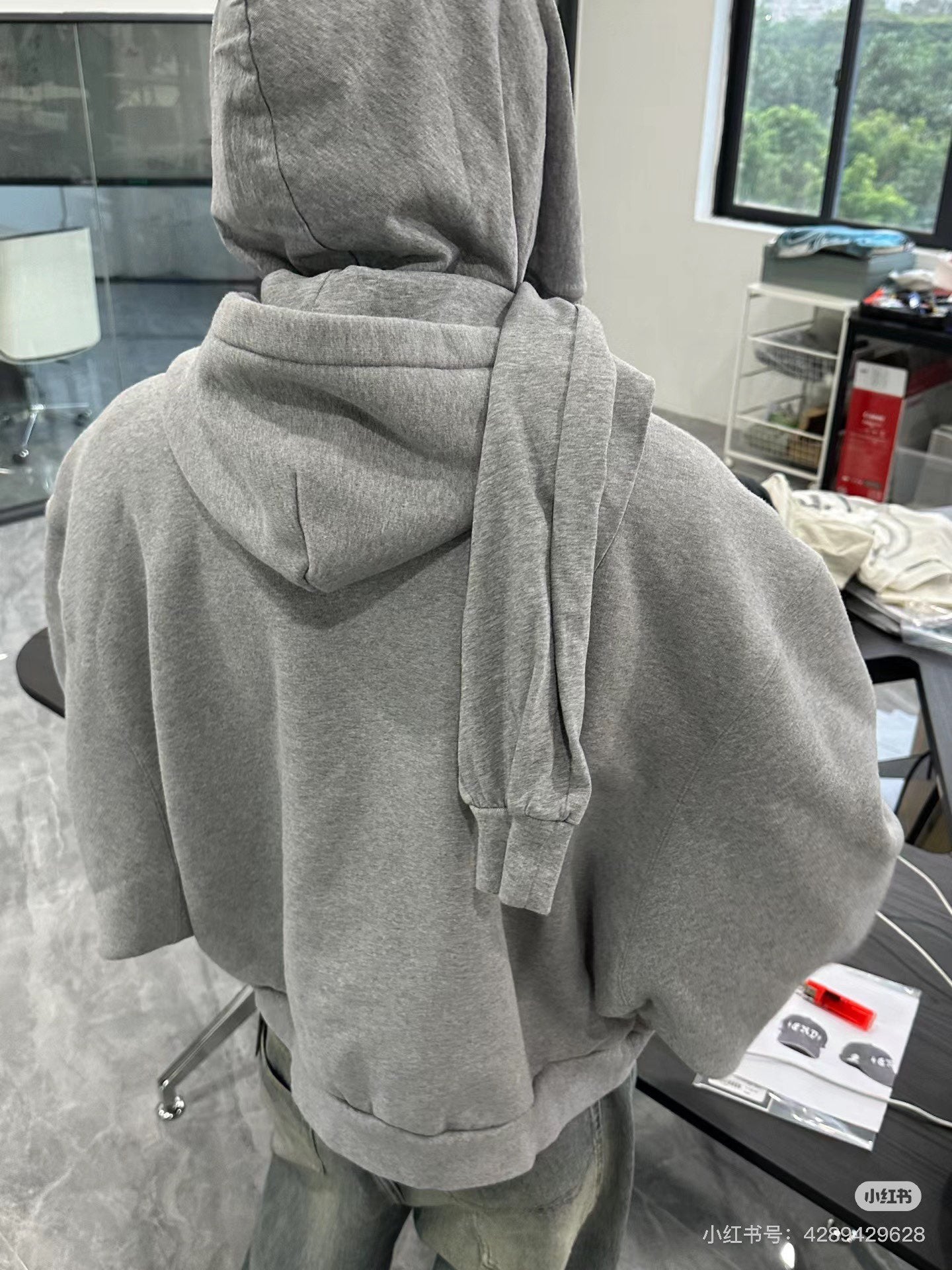GTR / 발렌시아가 후드티셔츠