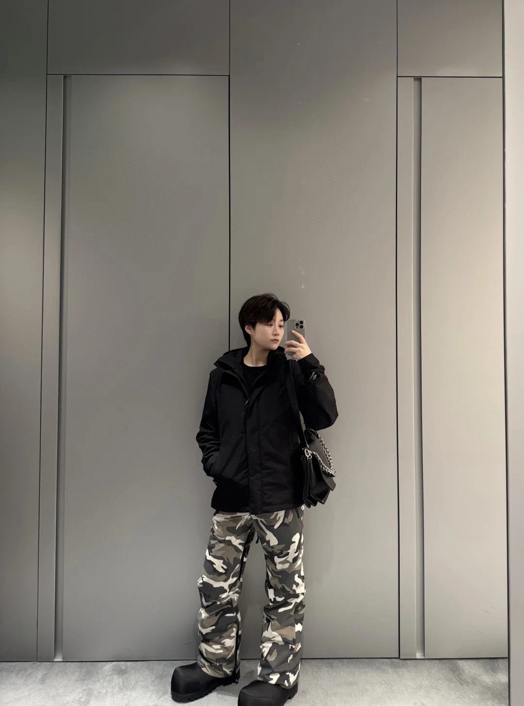 GTR / 발렌시아가 바지