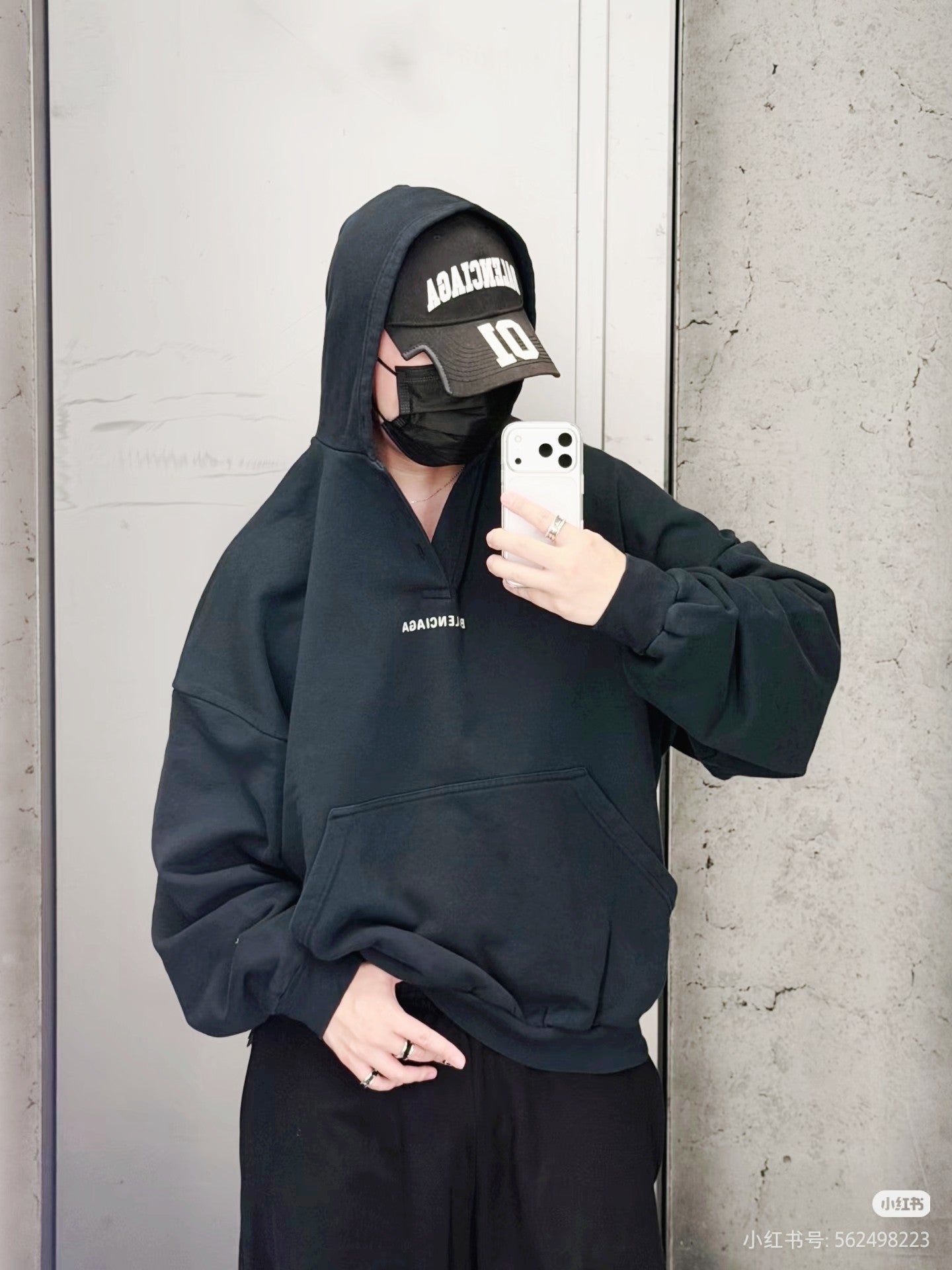 GTR / 발렌시아가 후드티