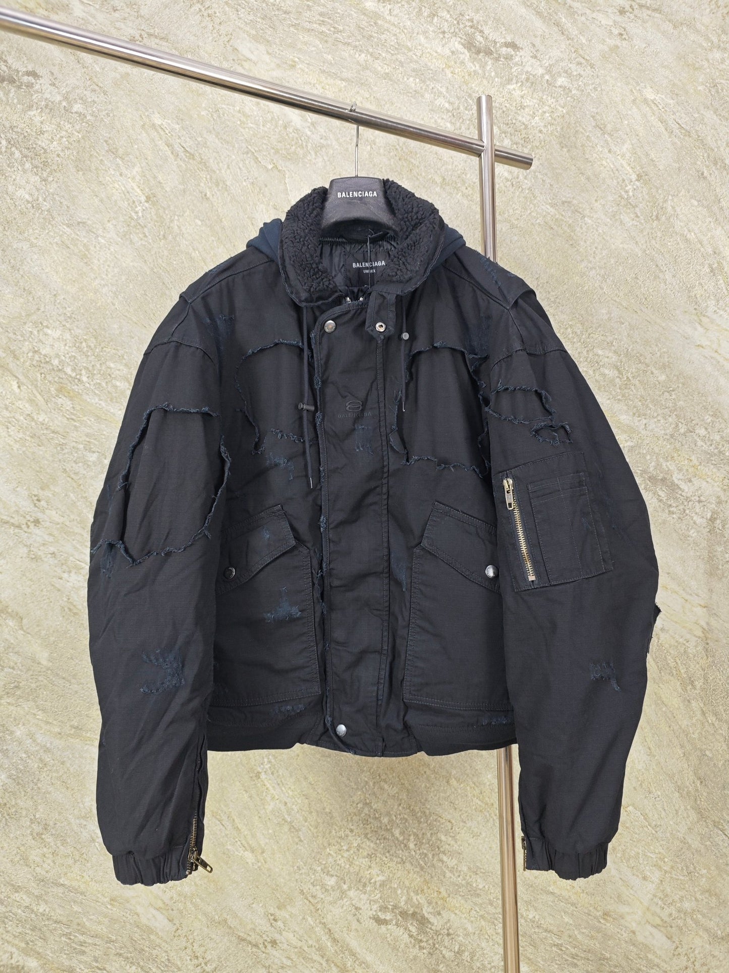 GTR / 발렌시아가 패딩