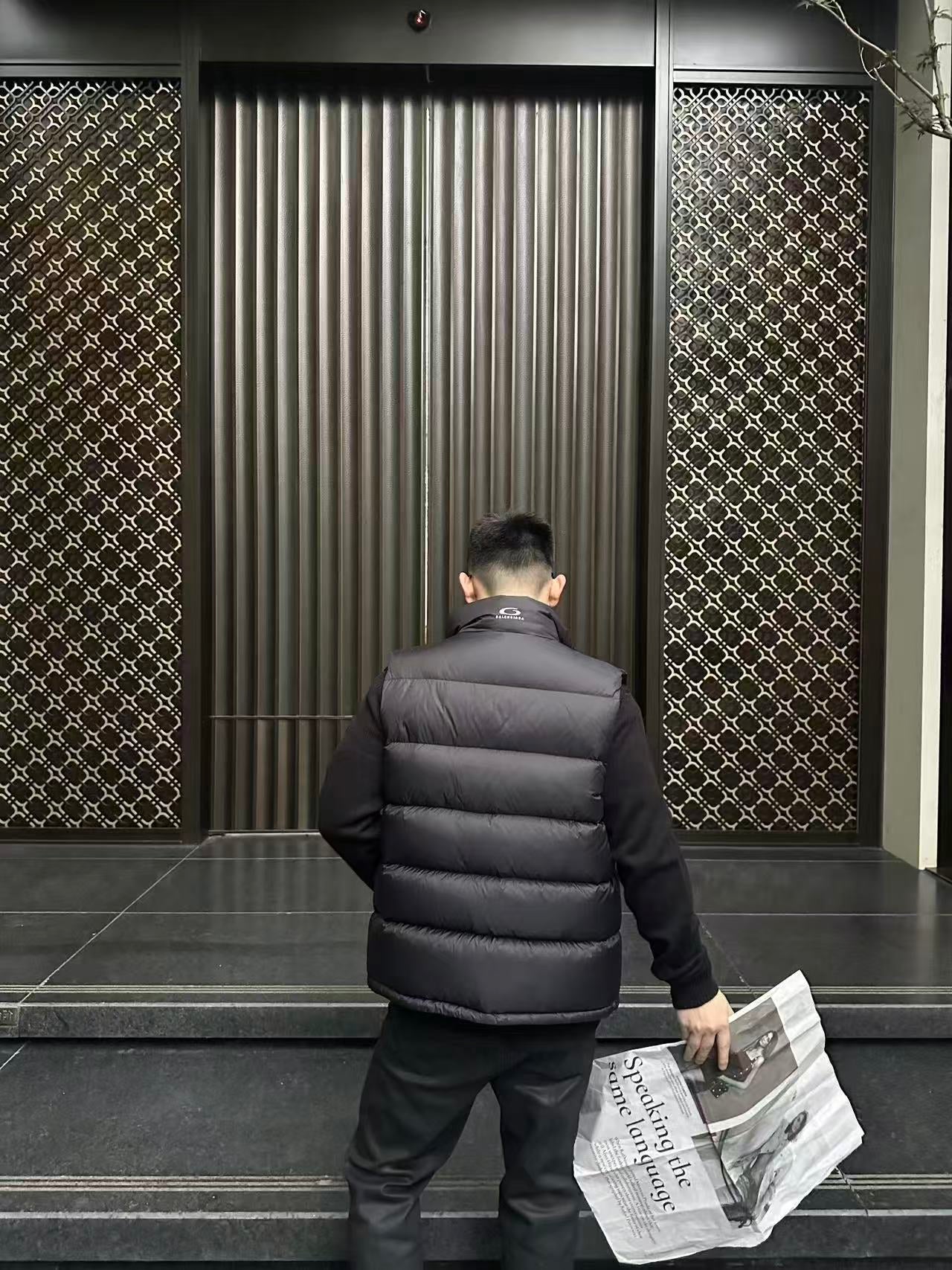 GTR / 발렌시아가 패딩 조끼