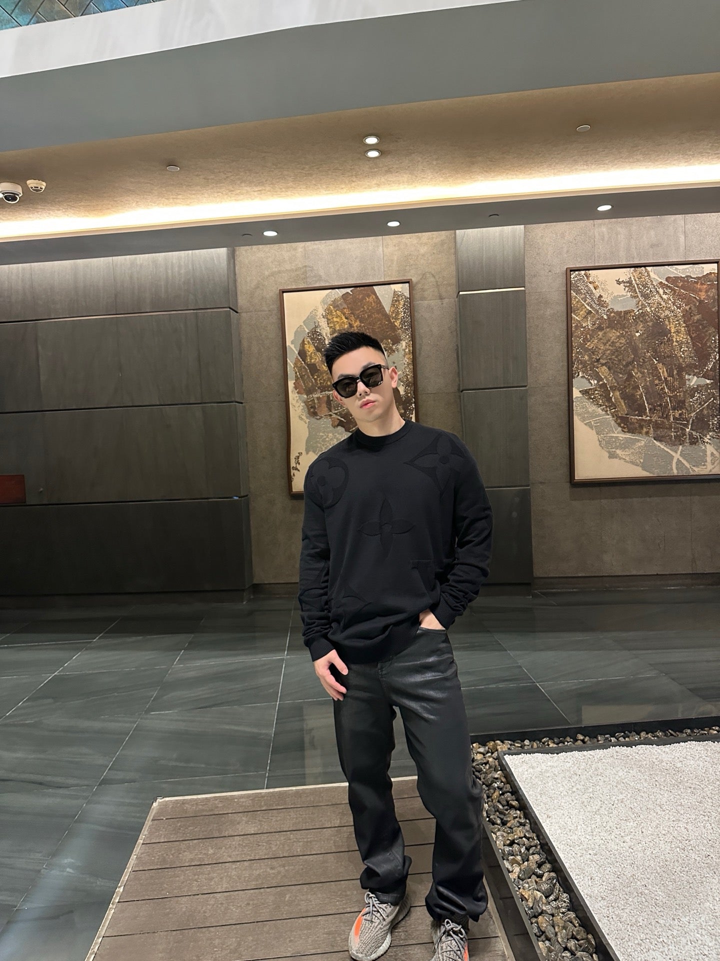 ZZLL / 루이비통 니트 스웨터