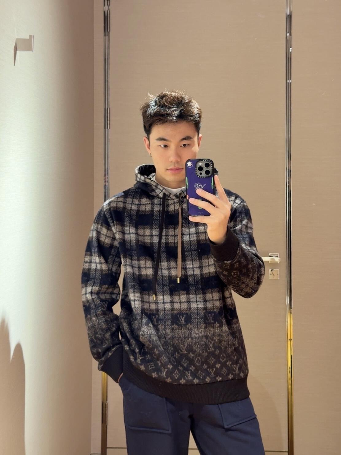 ZZLL / 루이비통 후드티