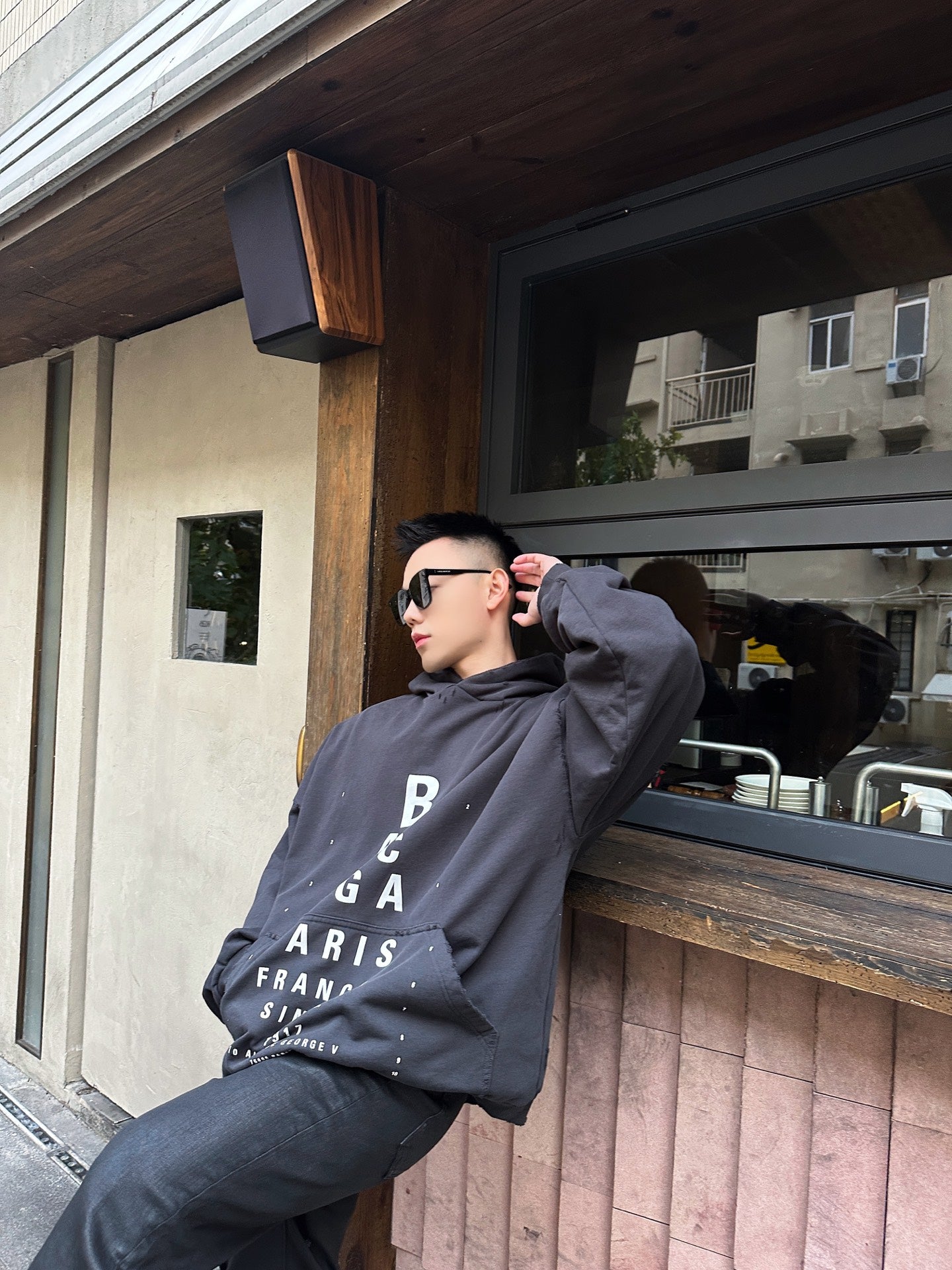 ZZLL / 발렌시아가 후드티