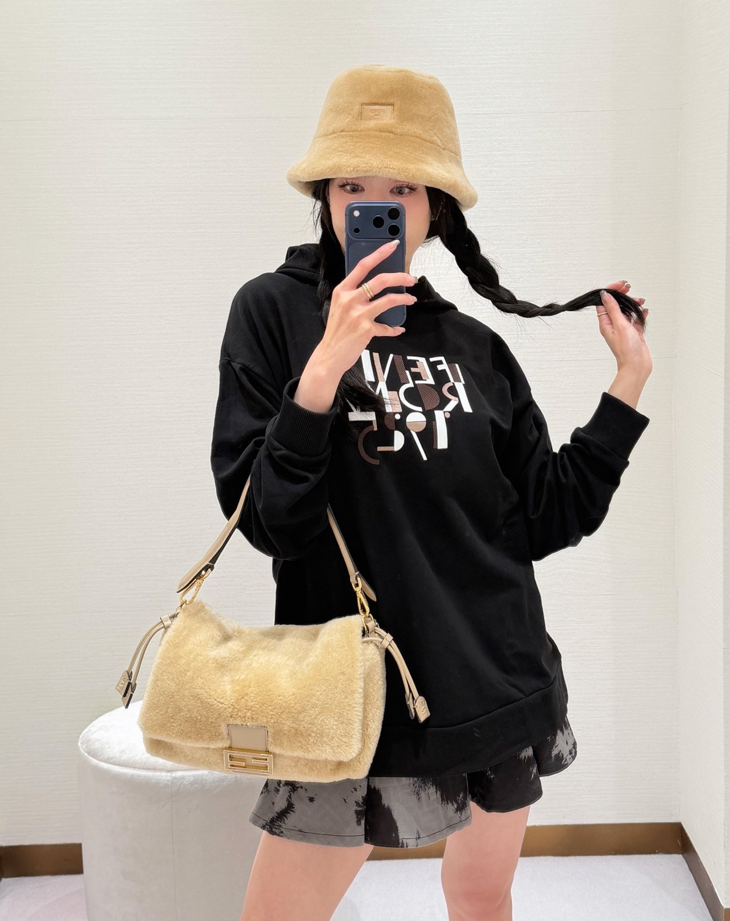 ZZLL / 펜디 후드티