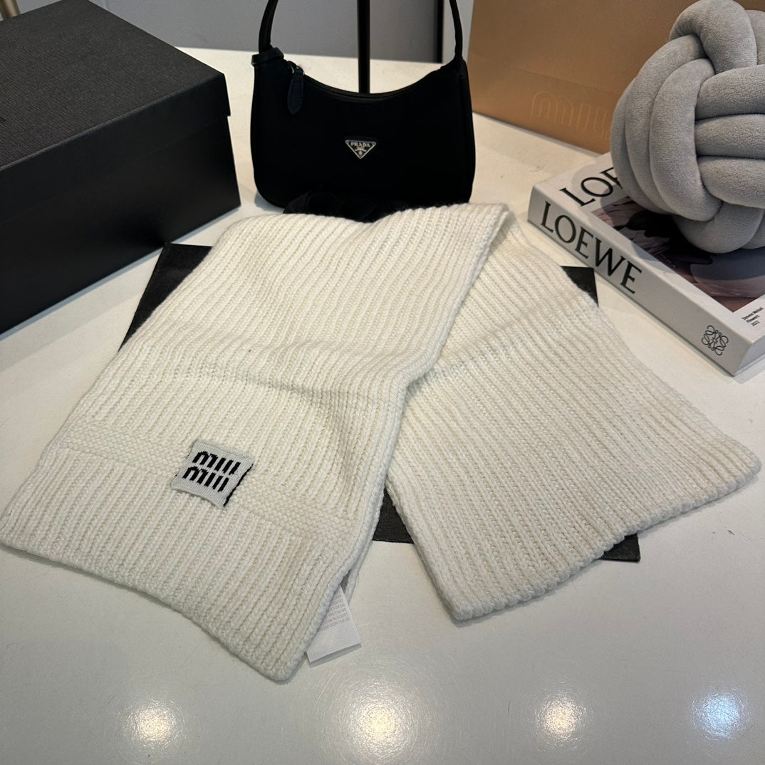 US / Miu Miu Hat+Scarf