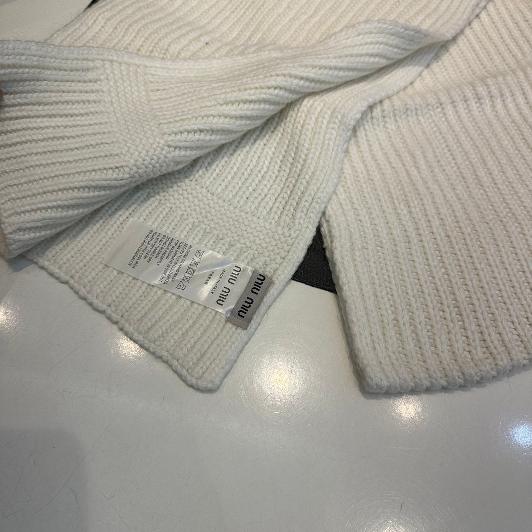 US / Miu Miu Hat+Scarf