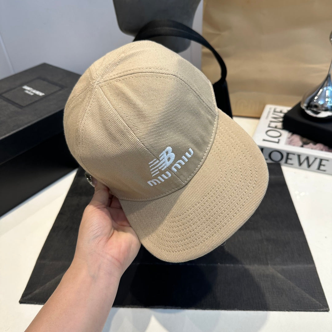 US / 미우미우 야구 모자