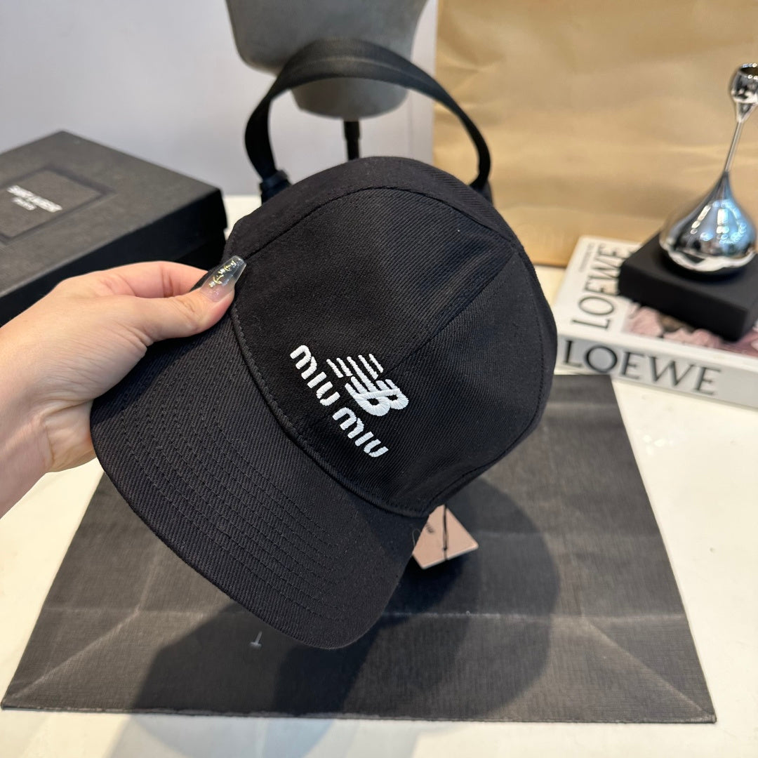 US / 미우미우 야구 모자