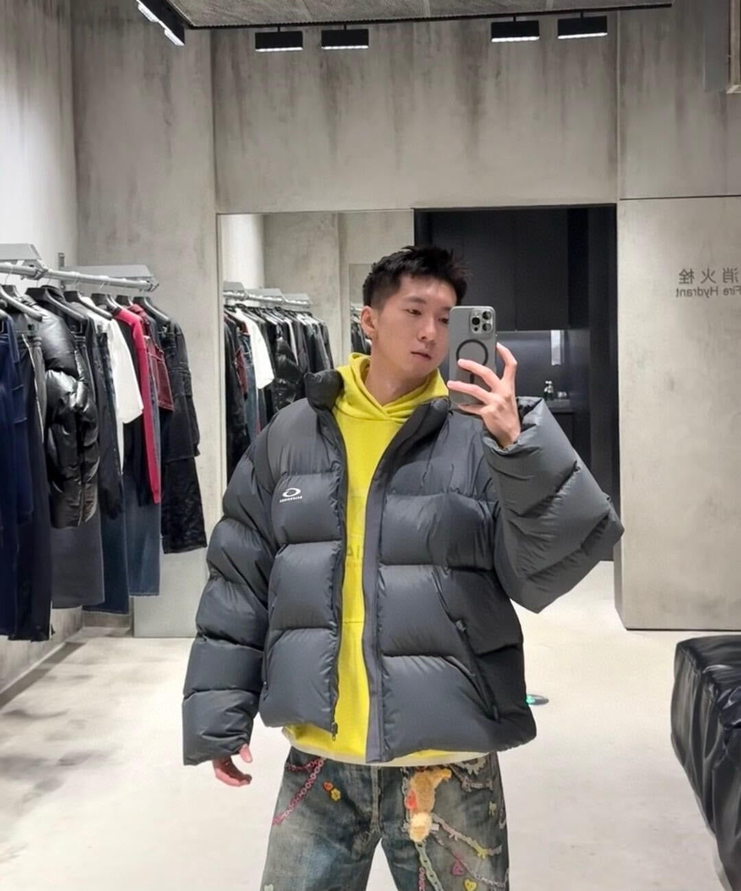 BVG / 발렌시아가 패딩
