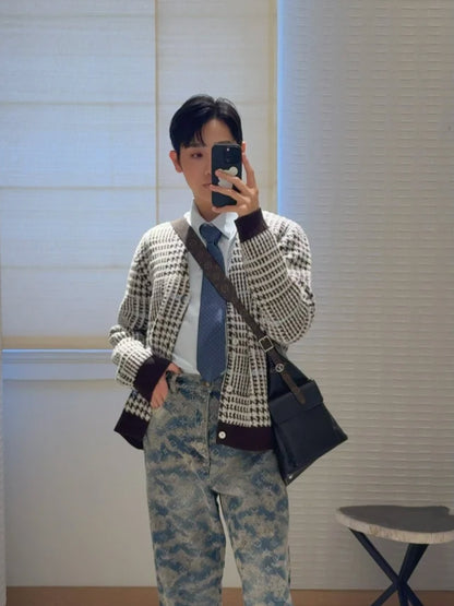 GTR / 루이비통 브이넥 카디건 스웨터